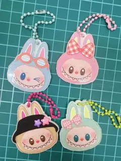 【ハンドメイド】可愛いブブ　アクリルキーホルダー　4個セット プレゼント付き