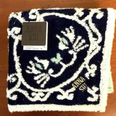 ANNA SUIアナスイ猫柄タオルハンカチ・ネイビー・新品タグ付き・箱入りのサムネイル