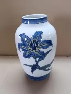 花瓶 菖蒲文様 染付 フラワーベース - メルカリ