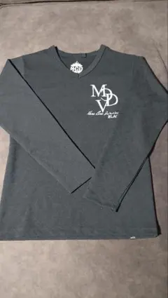 MCD 黒 Vネック長袖Tシャツ