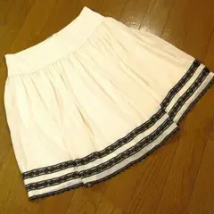 Mサイズ　レストローズ　裾レースシフォンスカート