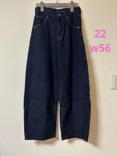 ユニクロ　バギーカーブジーンズ　サイズ22
