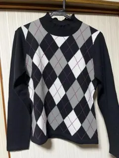 アーガイル柄タートルネックセーター