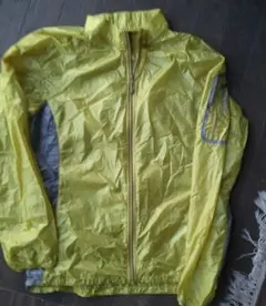 モンベル　レディースL　EXライト ウインドジャケット　軽量　イエロー