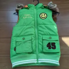 キッズ ダウンベスト 緑色 130センチ