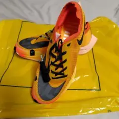 ナイキ　ヴェイパーフライネクスト%2 24cm