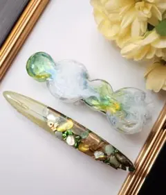 ゴールドグリーン、マーブル状、レジンヘアクリップ、ヘアピン2点セット