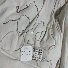 まとめ売り⭐︎ネックレスとピアスセット