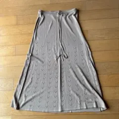 H&M ニットタイトスカート ベージュ Sサイズのサムネイル
