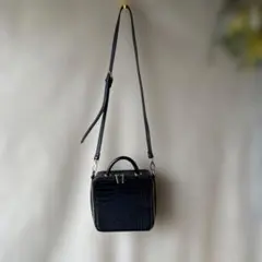 ショルダーバッグ ブラック