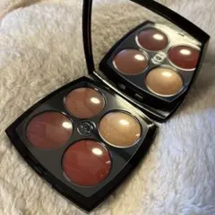 CHANEL レキャトルルージュユーエジェ　958キャラクテール　アイシャドウ