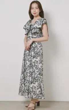 snidel ラッフルカラーワンピース