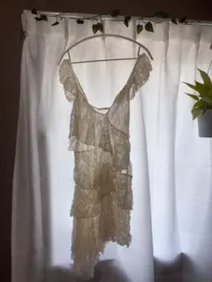 ザラ　ZARA レース フリル ノースリーブ ワンピース　今季