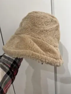 【新品】バケットハット キャップ ベージュ　帽子 ファー