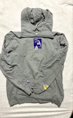 XLARGE×NEWERA×NBA レイカーズバックロゴパーカー