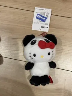 サンリオ 上野店限定　ハローキティ　パンダ　マスコットホルダー