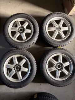 【送料無料】アクア・シエンタ　175/70R14 中古スタッドレス4本セット 送料無料】アクア・シエンタ 175/70R14 中古スタッドレス4本セット