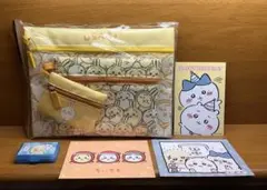 ちいかわ　うさぎ　3連ポーチ＋α