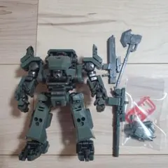 ガンプラ完成品【説明書付き】海外製 1/100 ザクタンク 美品 - メルカリ