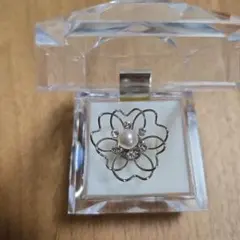 【新品お値下げ不可】アコヤ　ベビーパール　ピンブローチ　本真珠　花型ブローチ　桜