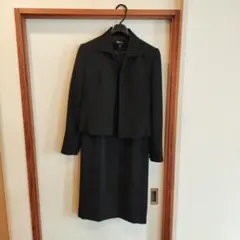 ブラック ワンピーススーツ ジャケット付き　7AR