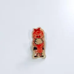 NISSEI ソフトクリーム ピンバッジのサムネイル