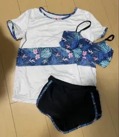 フラワー　水着3点セット　ビキニ　ショートパンツ　Tシャツ　ラッシュTシャツ