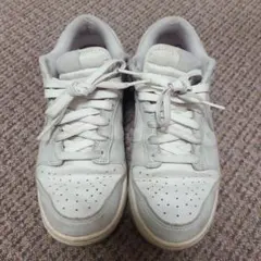 NIKE Dunk Low スニーカー ホワイト グレーのサムネイル