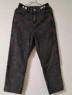 ハート刺繍ストレートデニムパンツのサムネイル