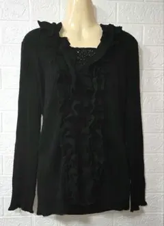 黒 フリル付き リブ編み 長袖ニット スタイル　綺麗
