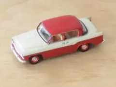 旧ソビエト製 モスクビッチ426 赤 ミニカー 1/43 - メルカリ