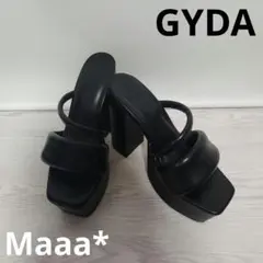 即完売♡ヘビロテ決定♡　GYDA　激かわ♡ 暑底　チャンキーヒール　サンダルのサムネイル