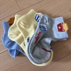 キッズ靴下3足セット ポテト　ハンバーガー　アイス　15〜17センチ