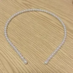 パール風カチューシャ