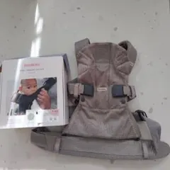 美品✴︎ベビービョルン 抱っこ紐 ONE KAI Air グレーベージュ