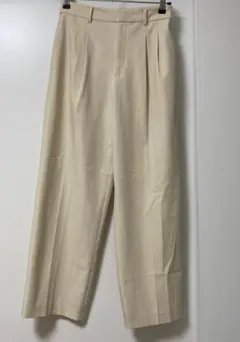 ユニクロ　タックワイドパンツ　アイボリー　M