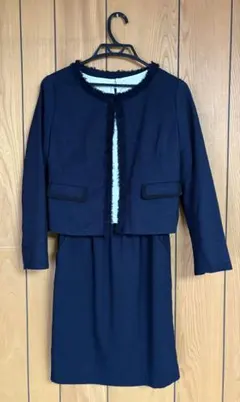 ネイビー ワンピーススーツ