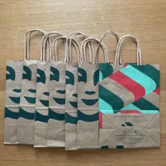1枚はシーズン限定✴︎スタバ紙袋7枚セット