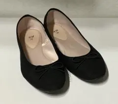 H&M ブラック　黒　リボン付きバレエシューズ 38 24.0cm