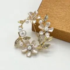 BC043 ブローチ パールデザイン おしゃれ 入園式 結婚式 フォーマル