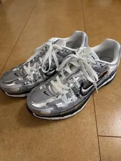 Nike シルバー スニーカー　P-6000