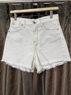 【新品未使用】ホワイトショートパンツ フリンジヘム ダメージ加工　イタリア製