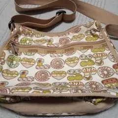 LeSportsac レスポートサック ショルダーバッグ レスポロゴ柄