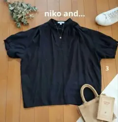 niko and... 半袖 スキッパー ブラウス ブラックのサムネイル