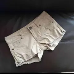 美品＊サイドファスナー付きショートパンツ