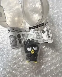 サンリオ　ガチャ　バッドバツ丸　むぎゅぎゅ！パーカーフィギュア