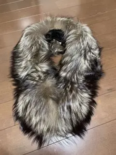 ボリーム大　銀座MIRO SAGA FOX サガフォックス　未使用毛皮　ストール