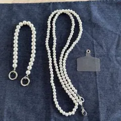 パール風スマホハンドストラップとショルダーストラップおまけカード付