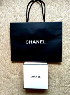 CHANEL ギフトボックス& ショップ袋 &MaxMaraa.GUCCI. 他