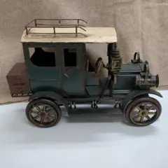 クラシックカー 置物 金属製